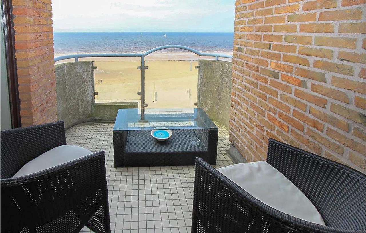 Amazing Apartment In Oostende With House Sea View Екстериор снимка