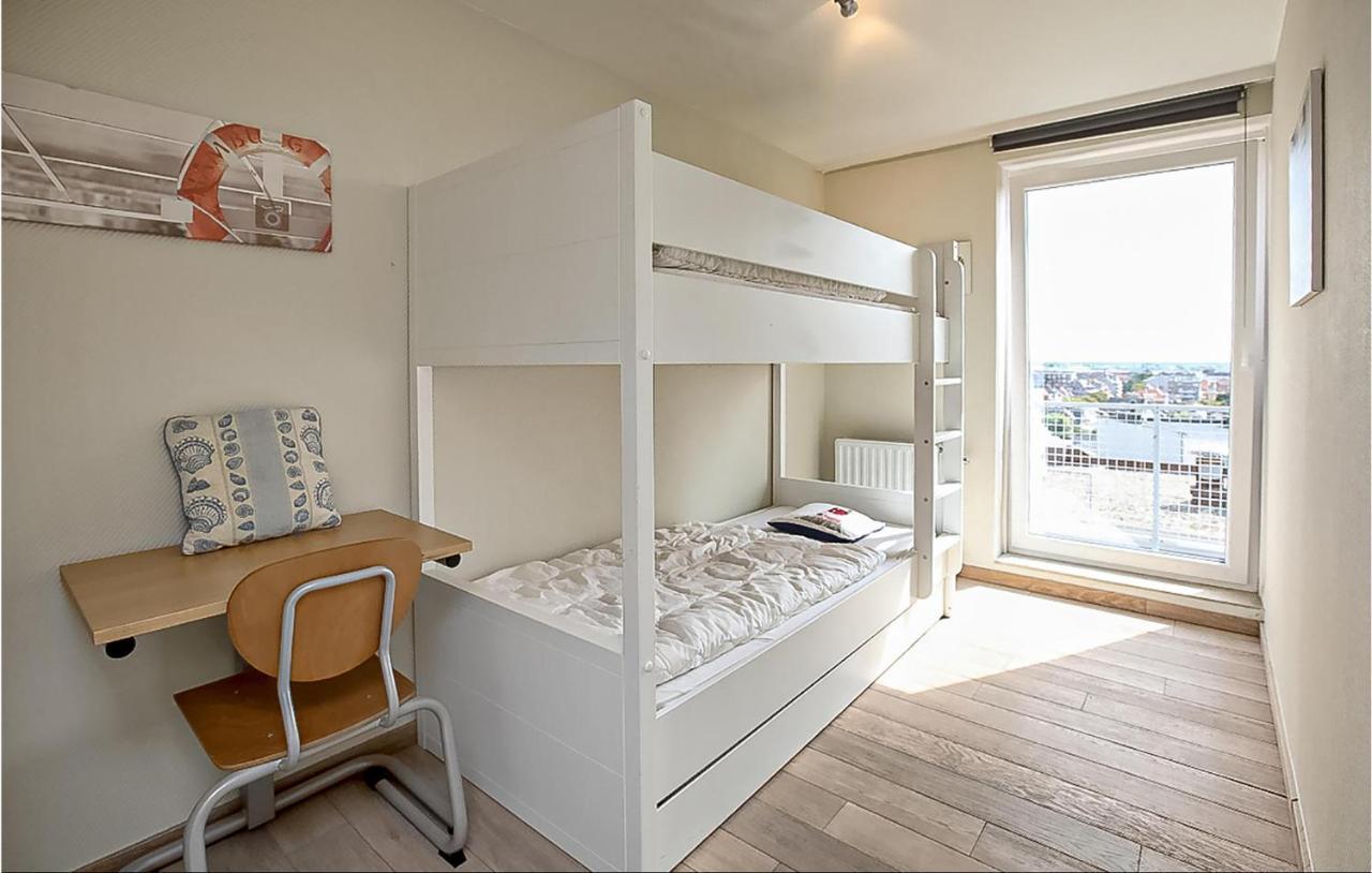 Amazing Apartment In Oostende With House Sea View Екстериор снимка