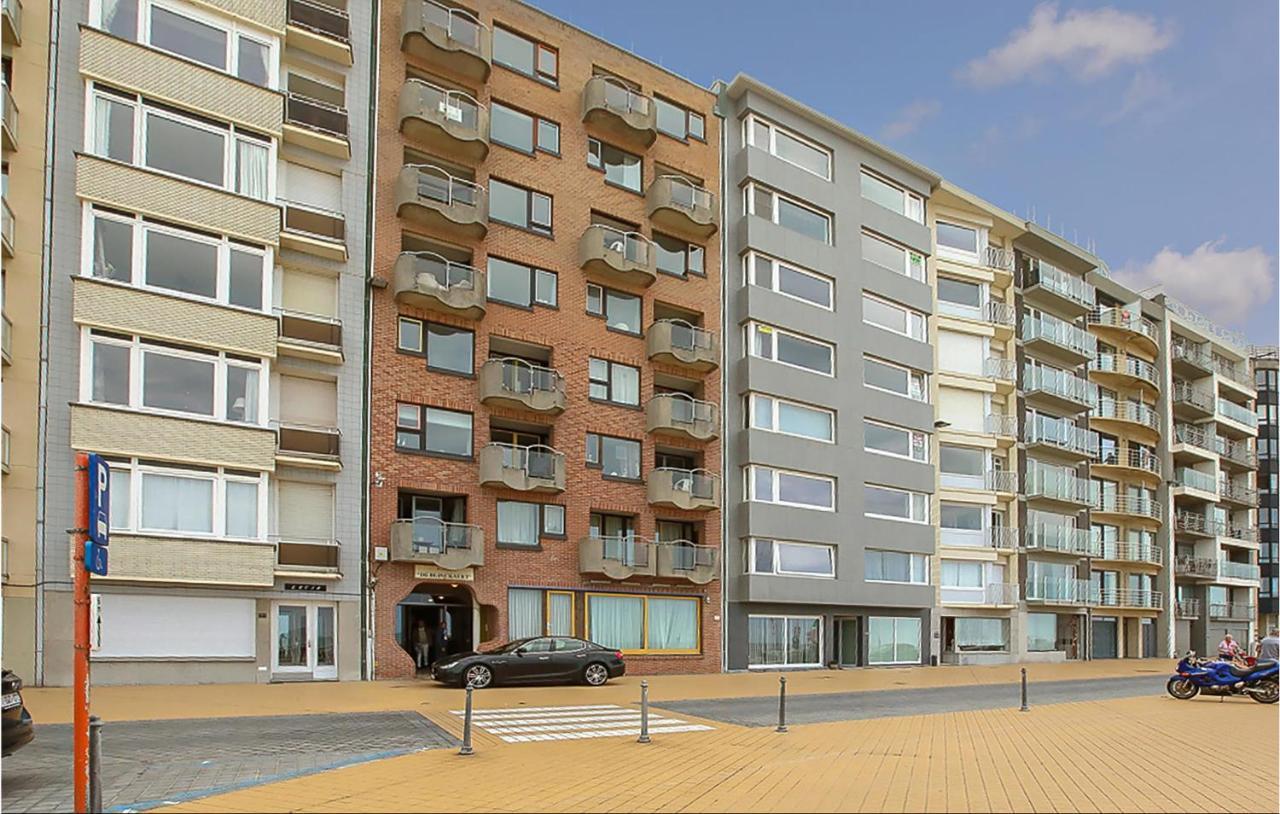 Amazing Apartment In Oostende With House Sea View Екстериор снимка