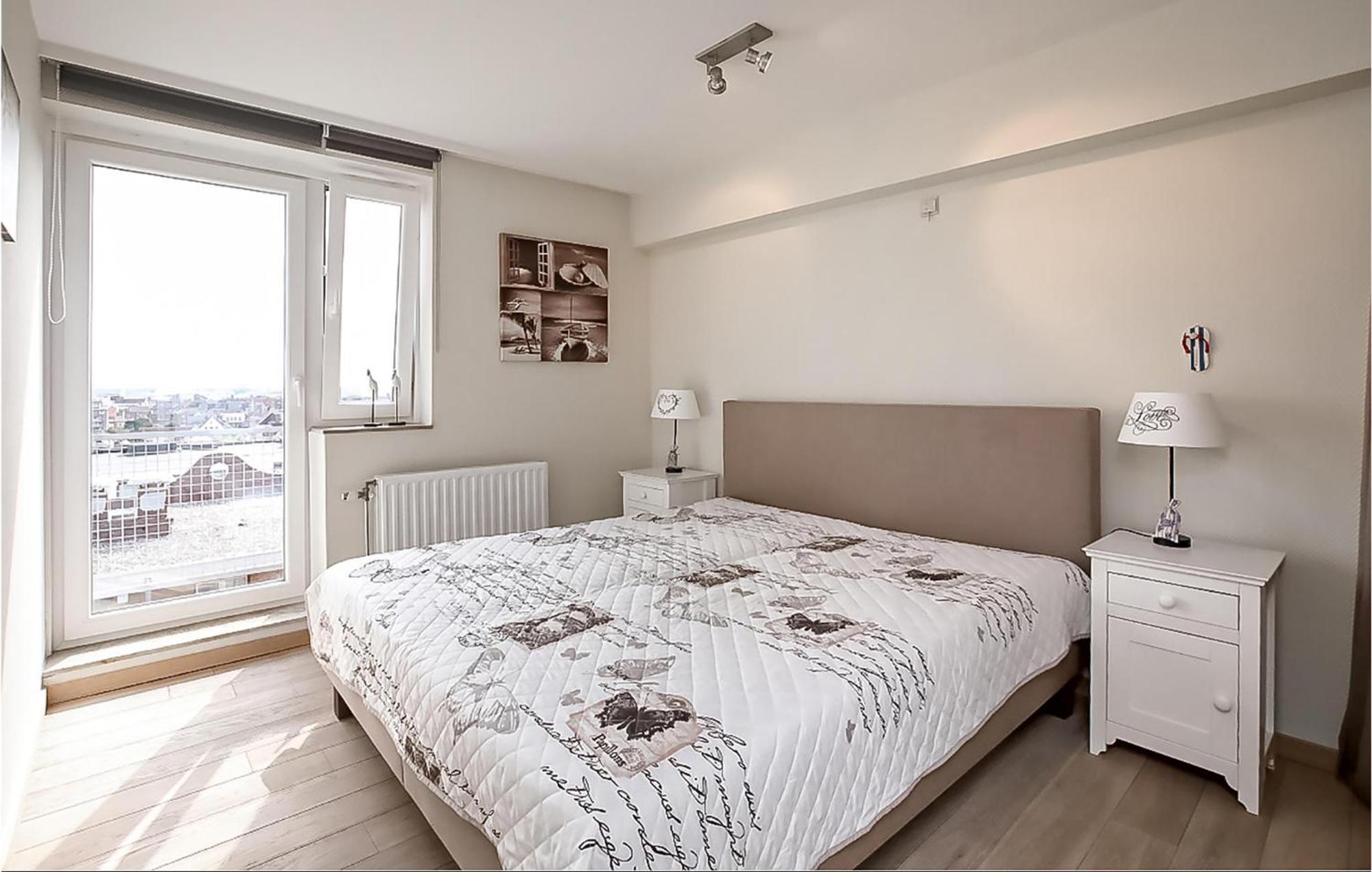 Amazing Apartment In Oostende With House Sea View Екстериор снимка